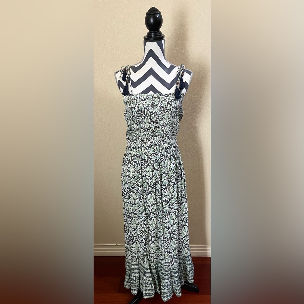 Blue Island smocked maxi dress NWT Size L